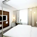 Pure White Ξενοδοχείο 4*