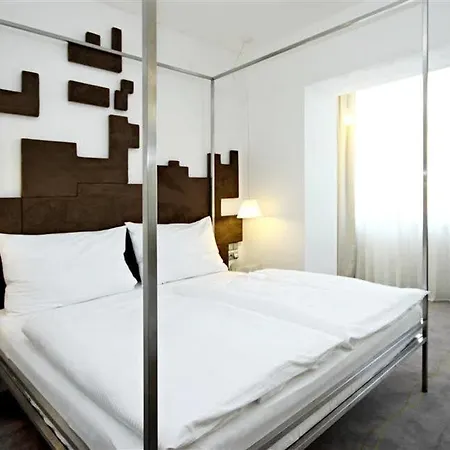 Hotel Pure White 4*