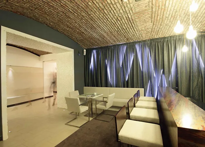 Hotel Pure White