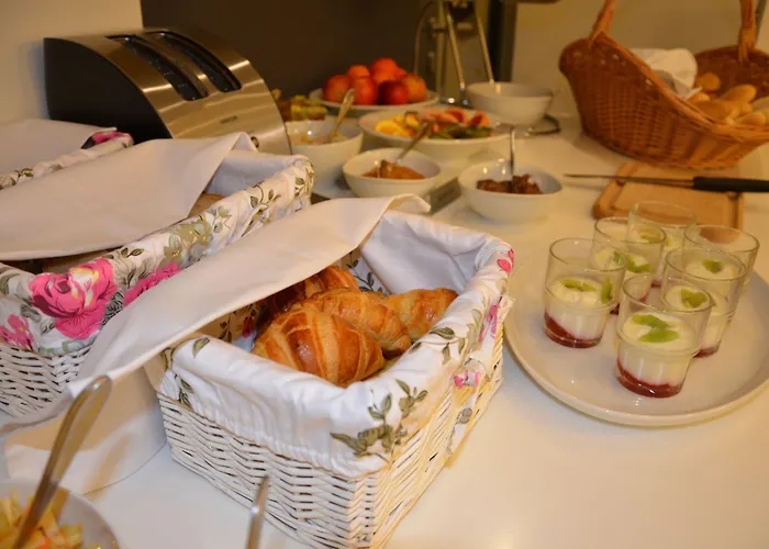 Hotel Pure White 4*
