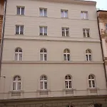 Pure White Hotel 4*