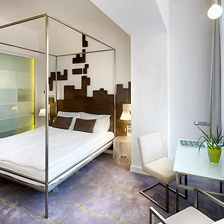 Pure White 4* Prague