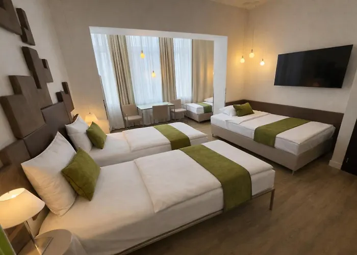 Hotel Pure White