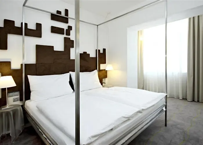 Hotel Pure White 4*
