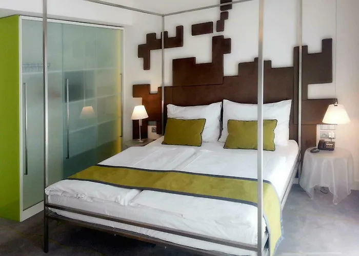 Pure White Hotel 4*