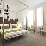 Pure White 4* Prag